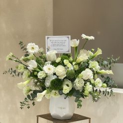 Minimalist Modern Flower Design